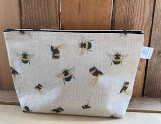 Natural Bee Handmade fabric washbag